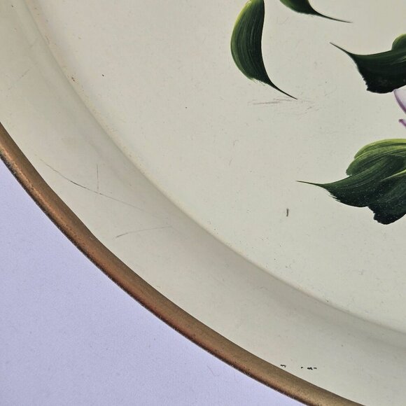 Tole by Pilgrim Art Large Round Metal Tray Roses and Daisy Pattern Gold Rim - Picture 8 of 15